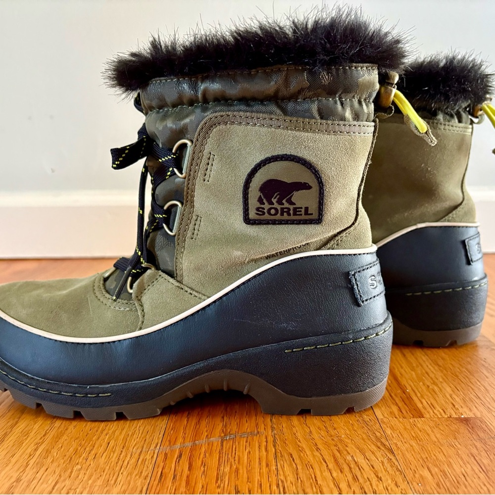 Sorel Olive and Black Faux Fur Winter Boots - Picture 5 of 5